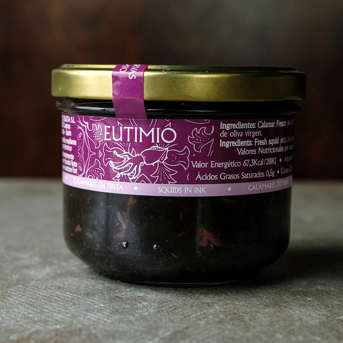 Calamares en su tinta de potera guisado